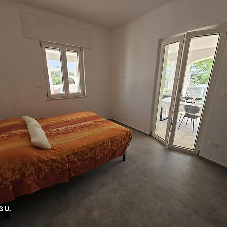 Villa Serena Piscina Tra Ulivi,6 Km Dalla Spiaggia Serranova Extérieur photo